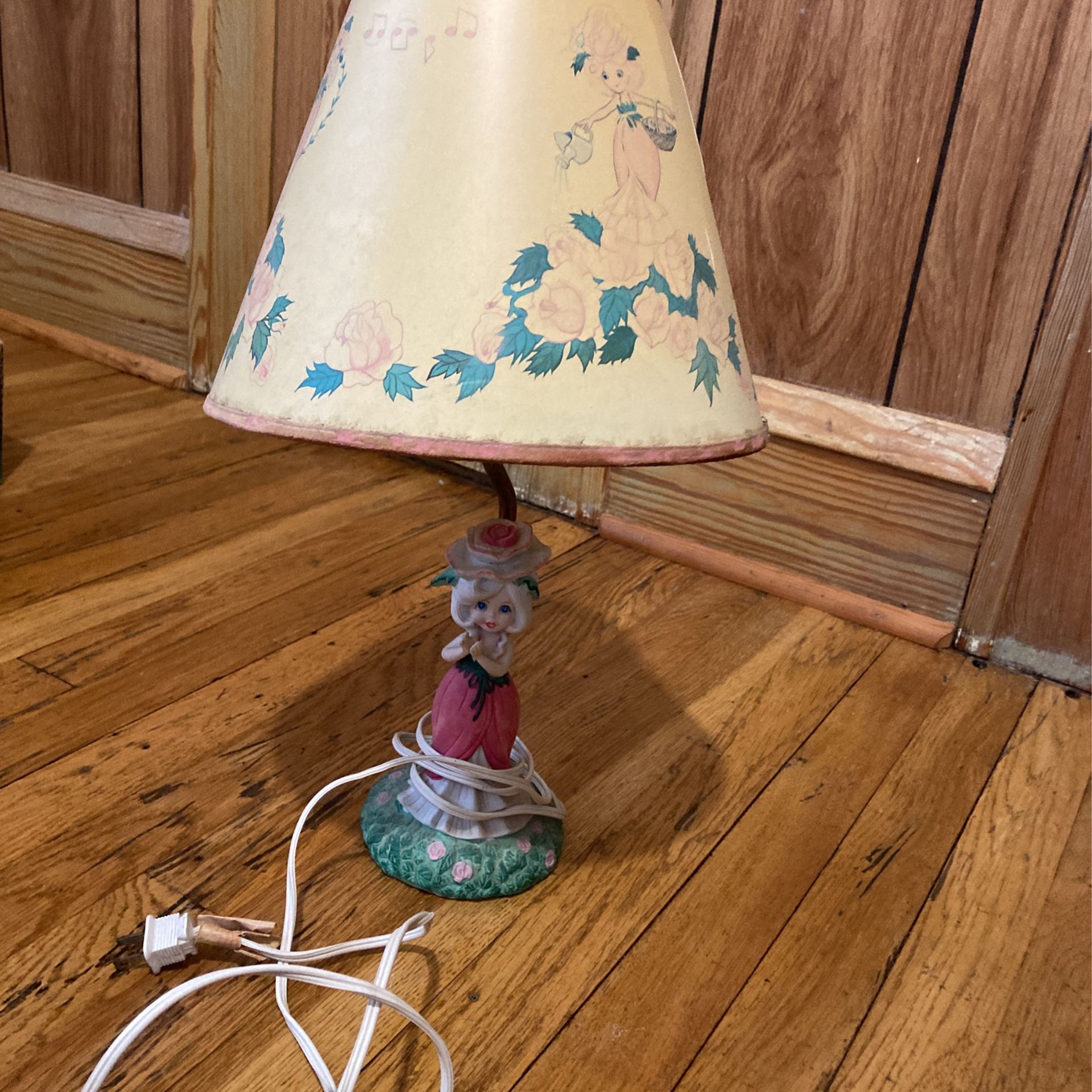 Vintage Rose Petal Lamp