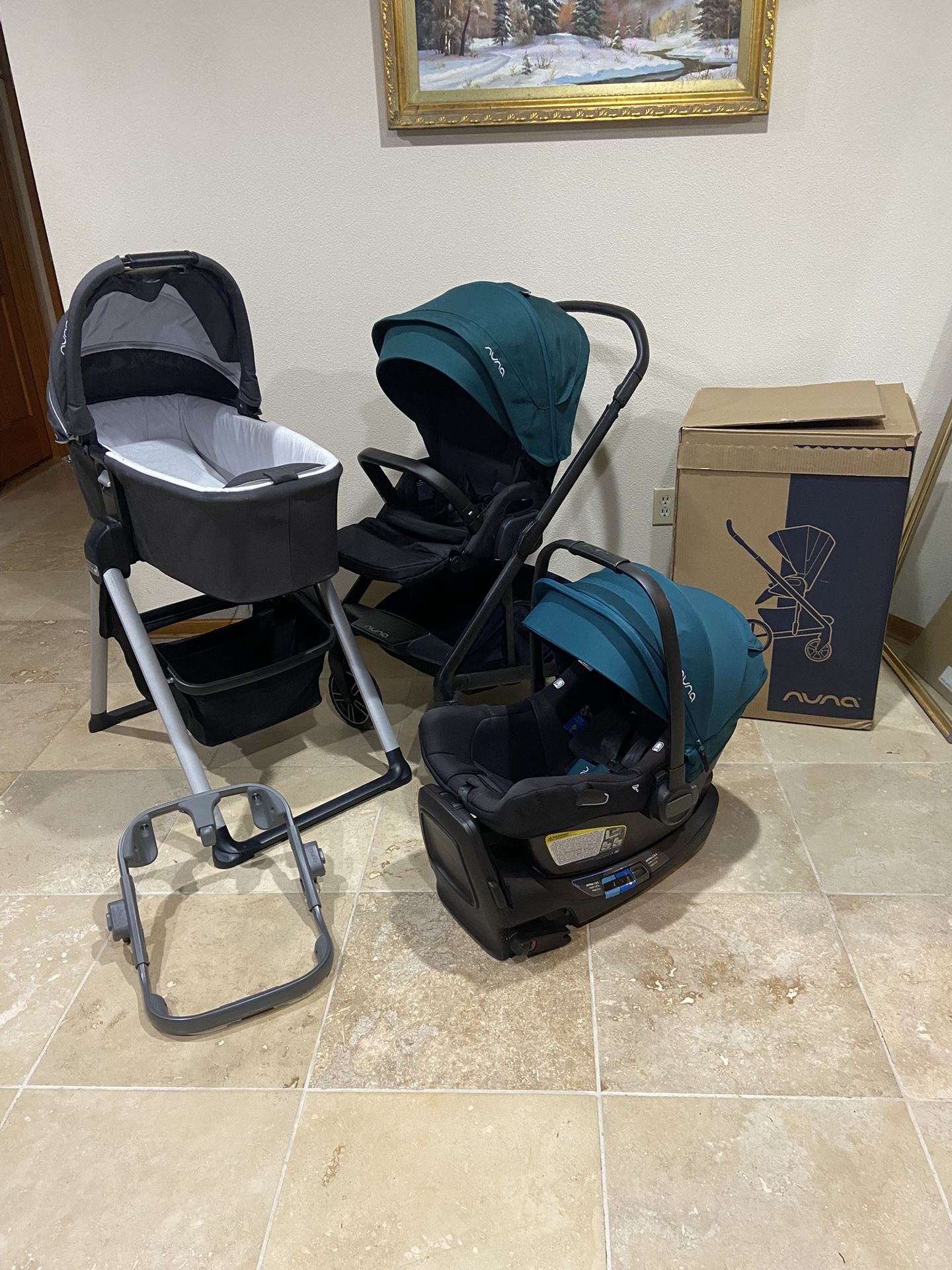 Nuna Mixx Stroller With Car Seat RX With Green Canopy And Bassinet With Stand