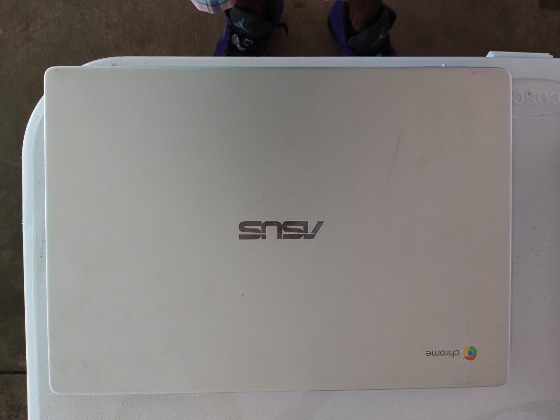 New Acer Chromebook C423 Editon