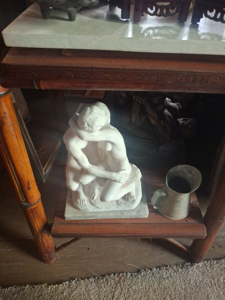 Statue