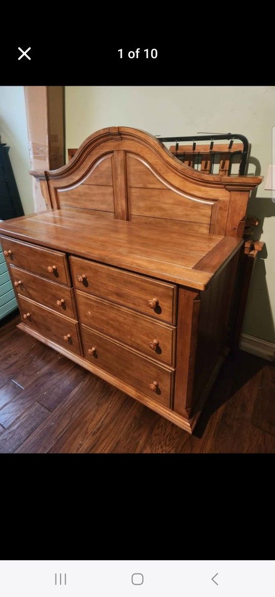 Bassett All in One Crib Set