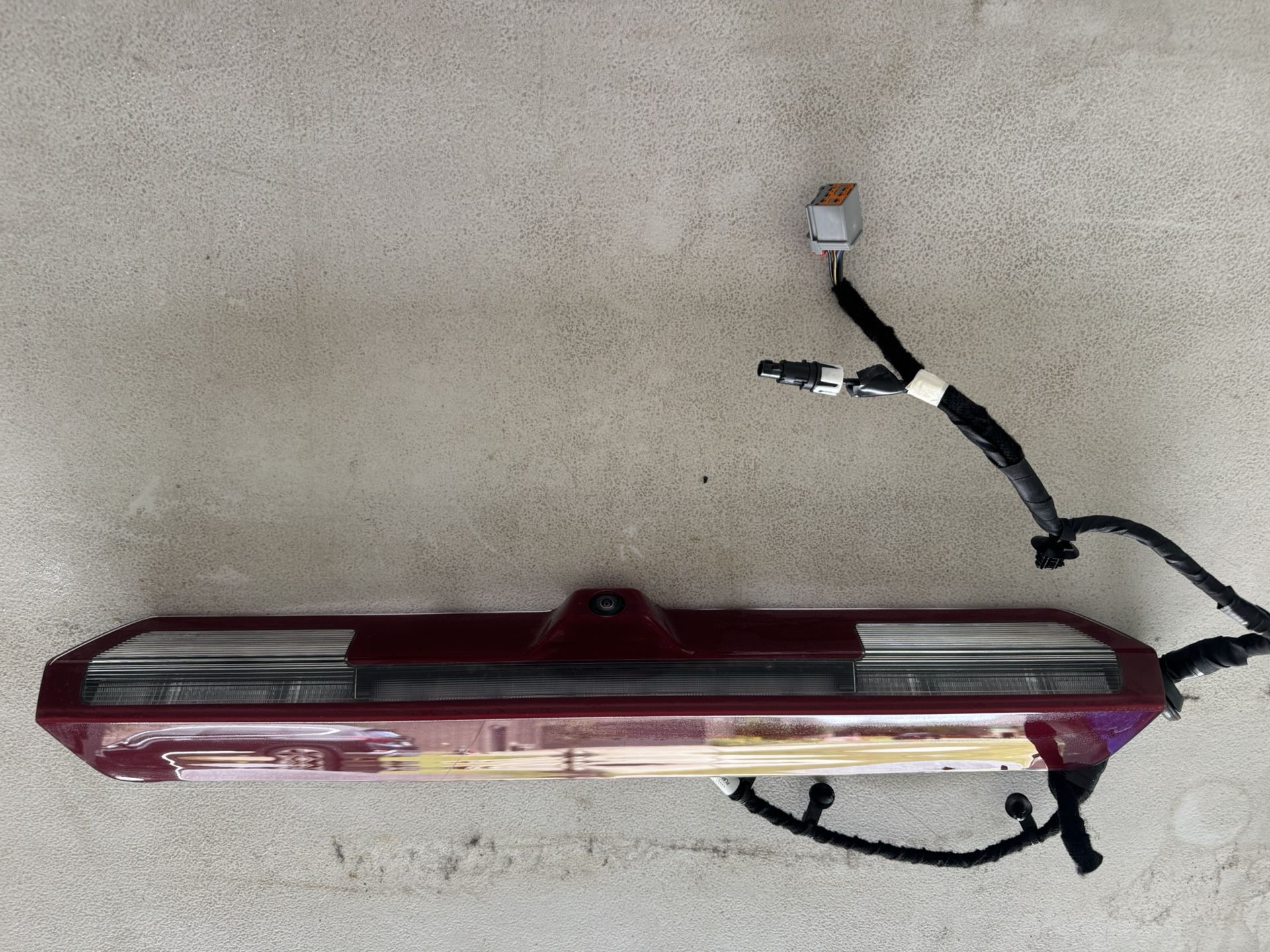 OEM GM 2024 2025 Silverado High Mount Stop Cargo Brake Light w/ Camera (contact info removed)6