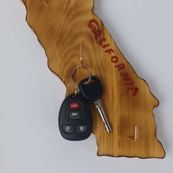 CALIFORNIA STATE KEY HANGER HAND MADE