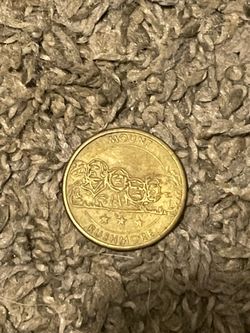 Vintage Mount Rushmore Coin
