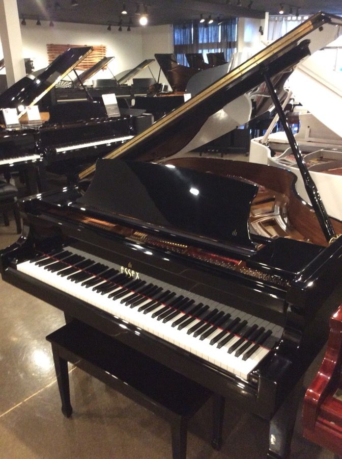 Essex Baby Grand Piano EPG161 Designed by Steinway