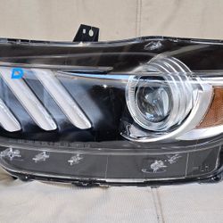 Right Side Headlamp Mustang 