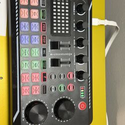 Professional Live Sound Card Audio Interface Mixer for Streaming Podcast Karaoke