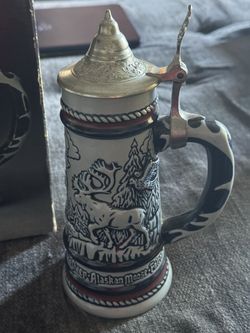 AVON  Collector’s Stein EVEREST
