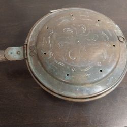 Antique Early 18 Th Century Brass Or Copper Bed Pan
