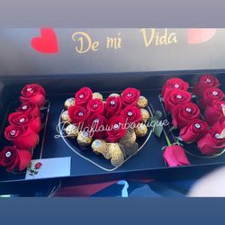 Roses/rosas/flower Arrangement