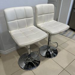 Used Pre loved (2) White Bar stools