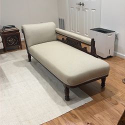 Antique Chaise Victorian Chaise