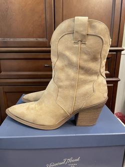 Jacey Boots By Universal Thread Size 7.5