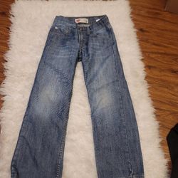 HUGE SALE 🔥🔥🔥🔥 boys size 7 reg Levi jeans 