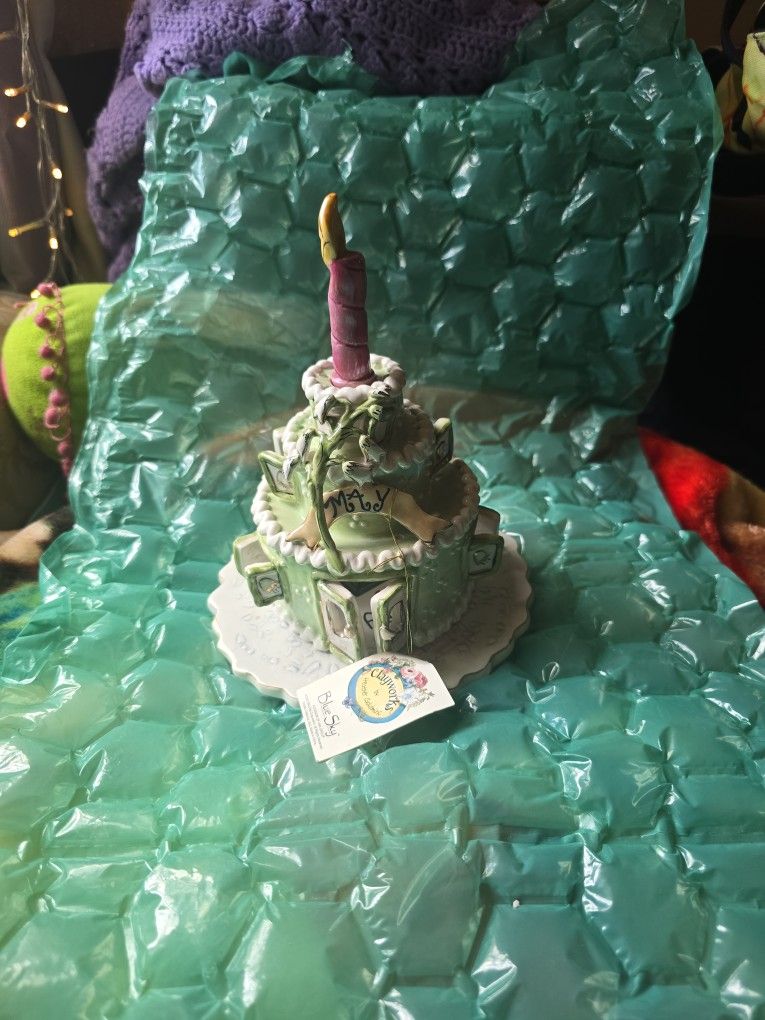 MAY CAKE DECORATION