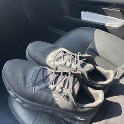On Cloud Shoes 