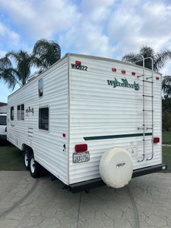 2002 wilderness  25 f fleetwood trailer rv