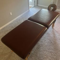 massage table