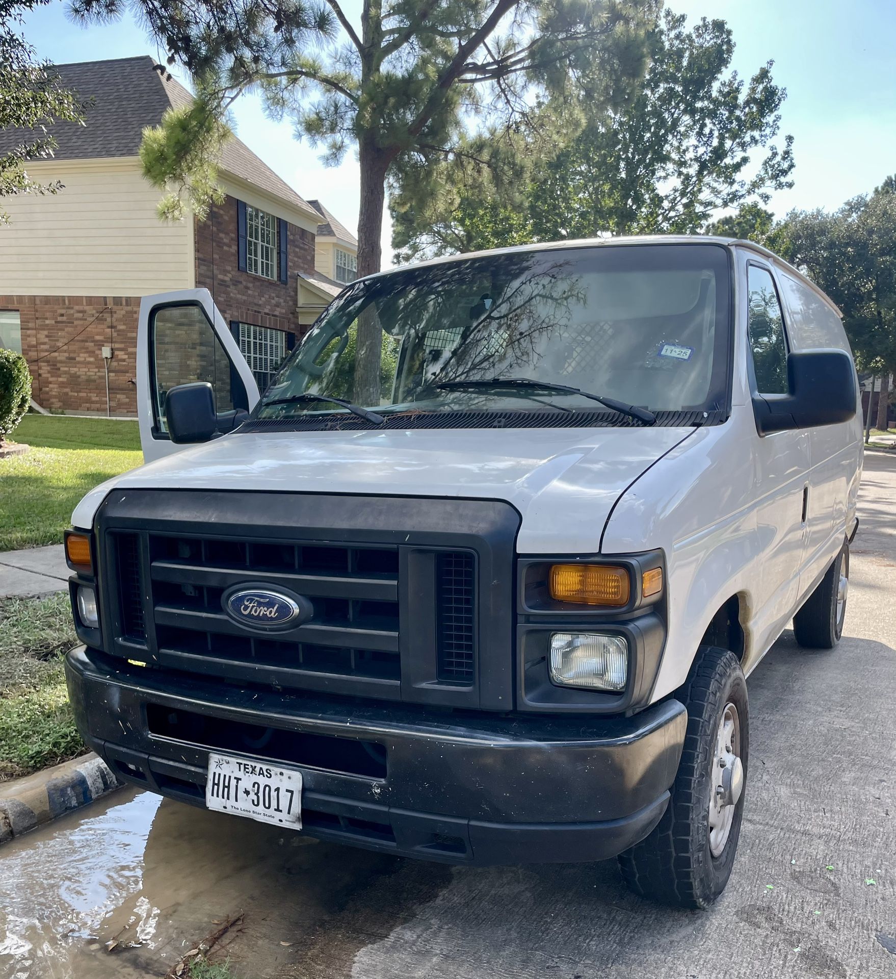 2008 Ford E-350 SD