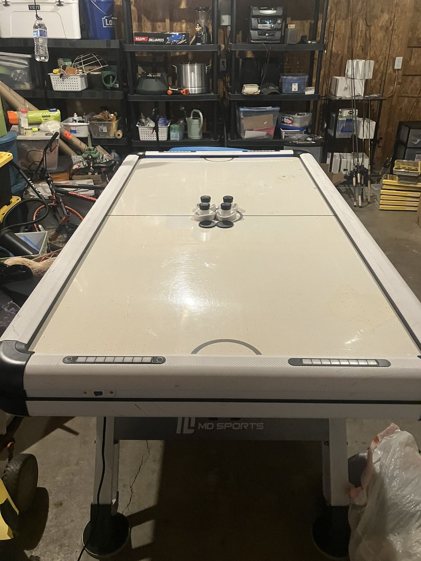 MD sport white air hockey table