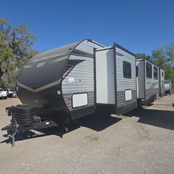BUNKHOUSE RV  ONLY $22.900  LENGTH 38FT.