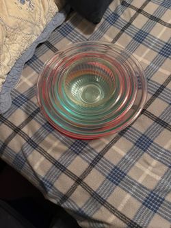 Glass Nesting Mixing Bowl Set
