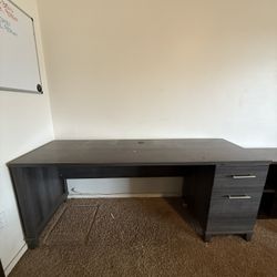 Desk $20