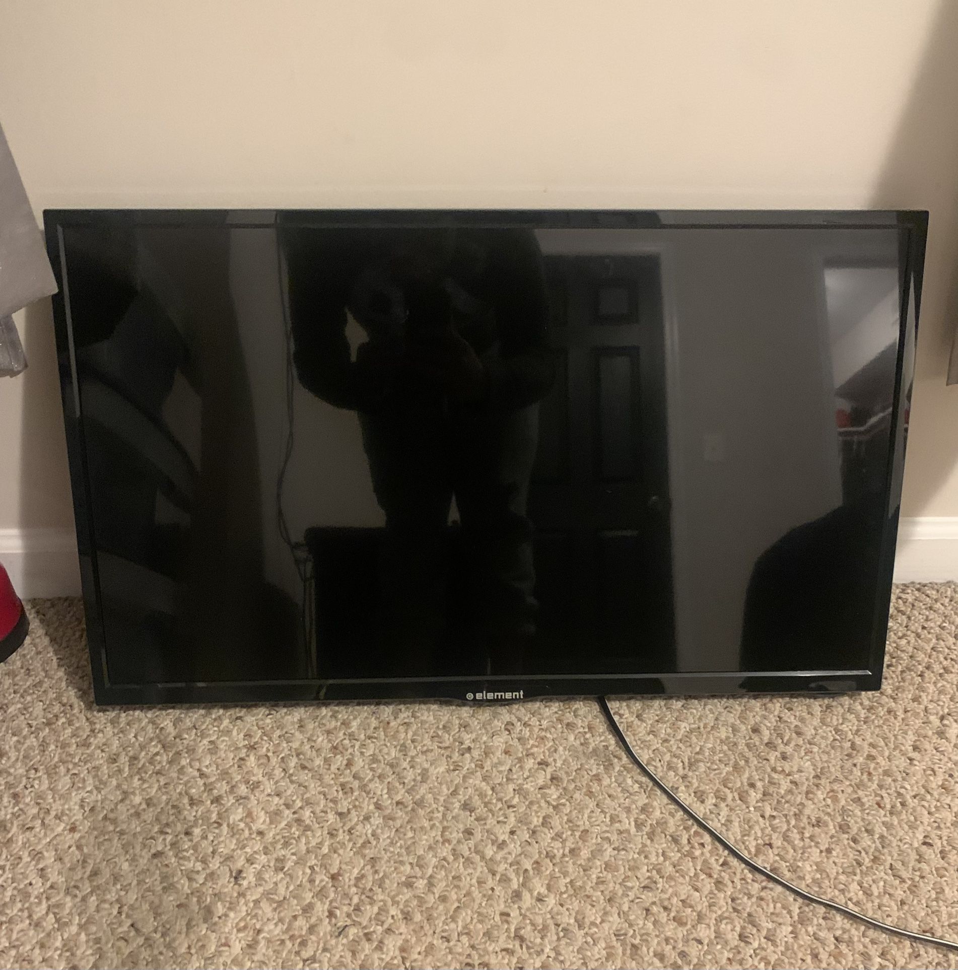 32-inch Element LCD HDTV 