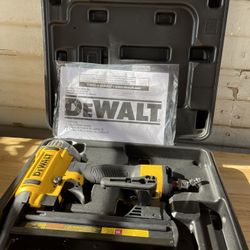 DEWALT Pneumatic 18-Gauge 1/4 in. Crown Stapler