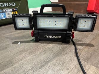 Lampara de la marca  husky