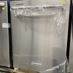 Kitchen Aid Dishwasher In Stainless Steel New Open Box