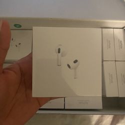 AirPods Gen 3