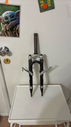 Mountain Bike Fork- (26” wheel)