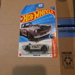 Hot Wheels Treasure Hunt  TRUMPH TR6
