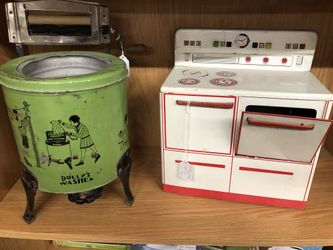 Vintage Doll Toys Dolly's Washer & Tin Toy Stove