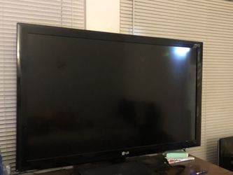 LG HDTV 44 inch