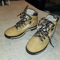 Timberland Boots Woman's size 9