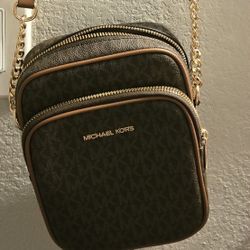 Small Authentic Michael Kors Purse 