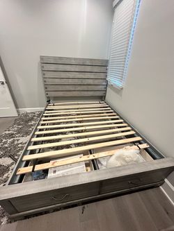 Queen size-Hard wood frame with draws