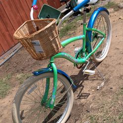 Avigo Maui Miss (bicycle)