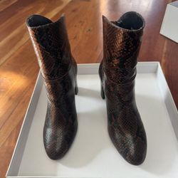 Charles David Leather Upper Boots Size 5 Medium