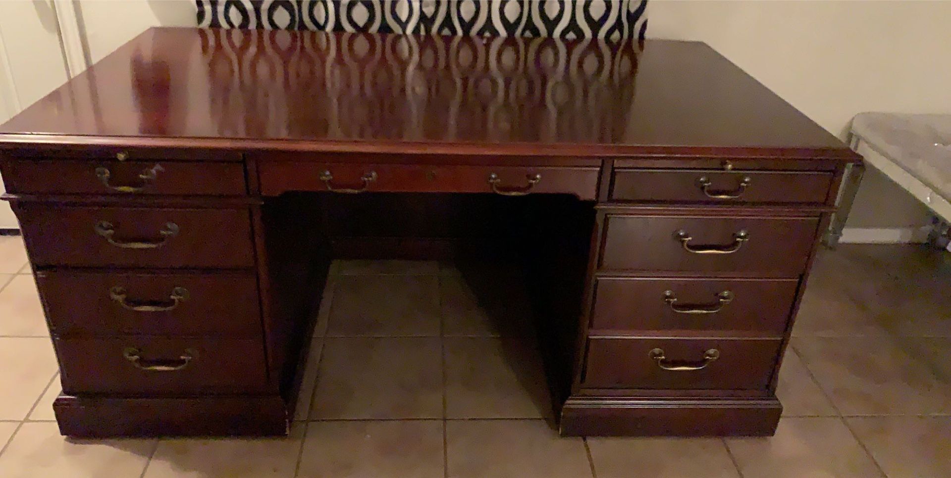 Beautiful Sturdy Desk