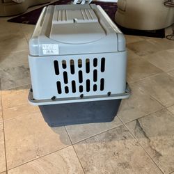 Petmate Large Dog Kennel