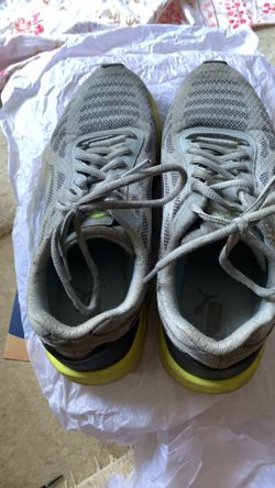 Men’s Puma Athletic Shoes, Size 8