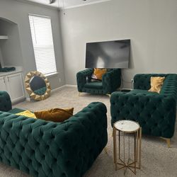 3 Piece Couch Set 900$