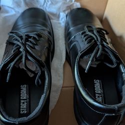 Stacy Adams boys shoes size 5 NEW