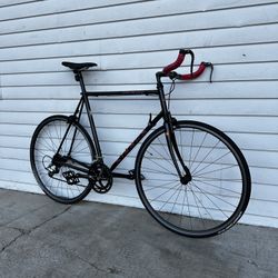 Specialized Sirrus Men’s Road Bike