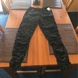 Carbon Jogger Pants  Size Small 
