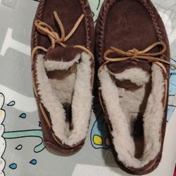 Men's Original Ugh Shoes Size 10