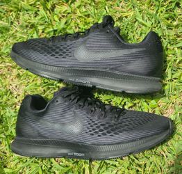 NIKE women shoes ,size 8 , NIKE ZOOM